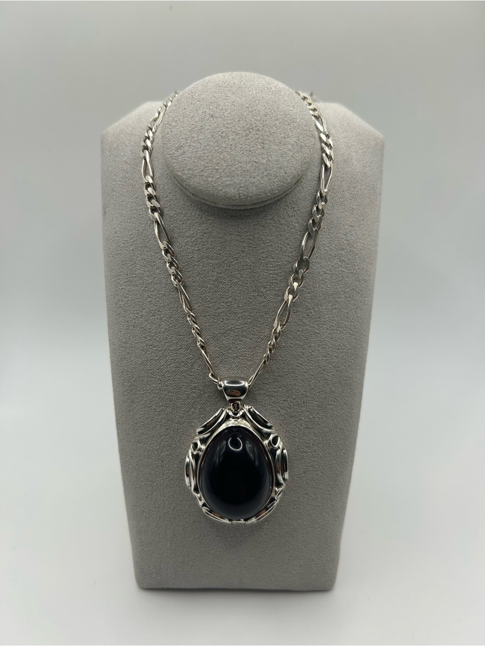 #209487-092626 925 Sterling Silver synthetic garnet necklace